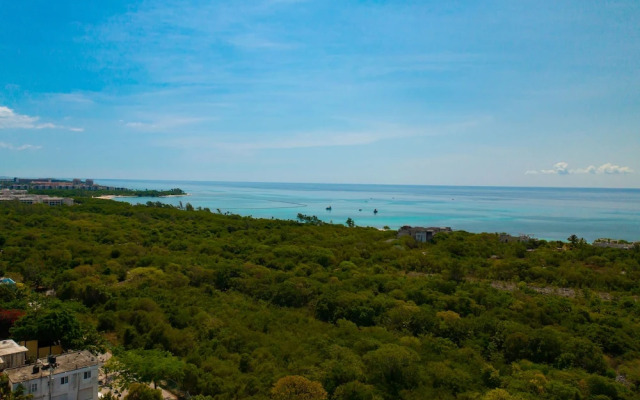 XKAA Ocean View Condos By Smart Rentals