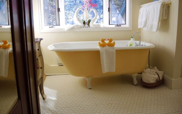 Riversong Inn Retreat