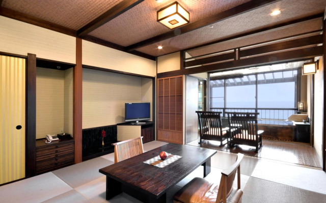Hotel Sanrakuso