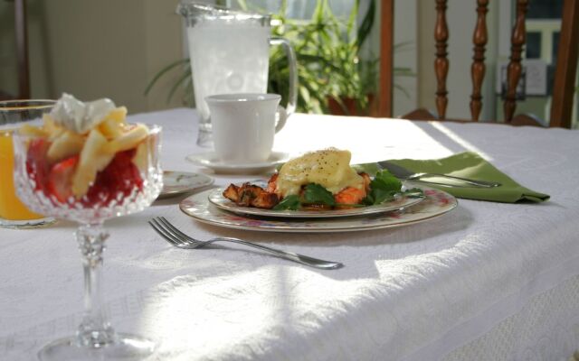 Seven Oaks Bed & Breakfast
