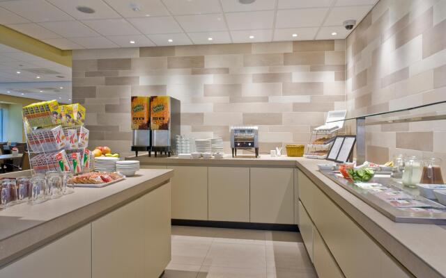 Holiday Inn Express Amsterdam - South, an IHG Hotel