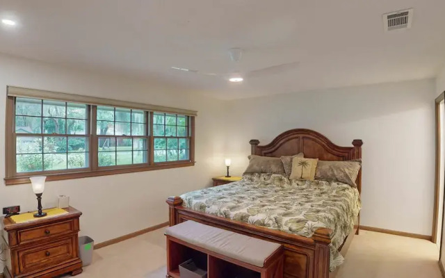 Live Oak Hideaway 4 Bedroom Home