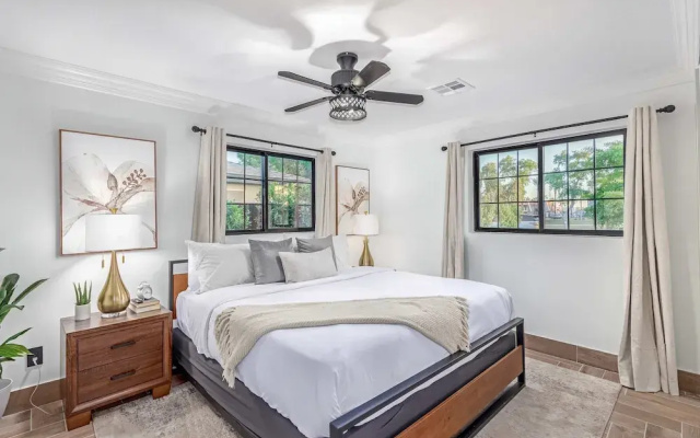 NEW Sundancer Oasis Old Town Pool Spa Rooftop Deck