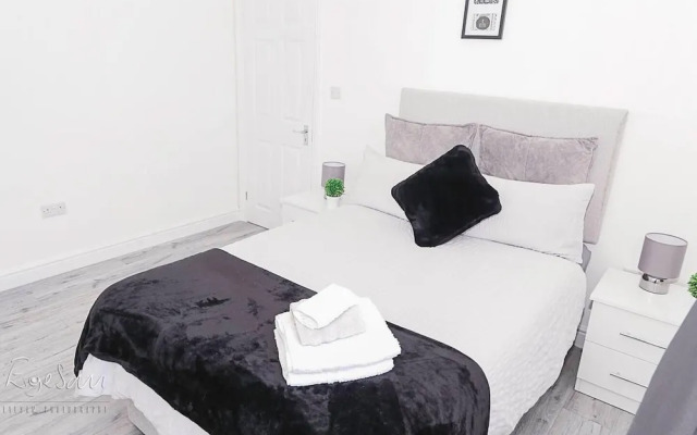 Inviting 3-bed Apartment in Bromley