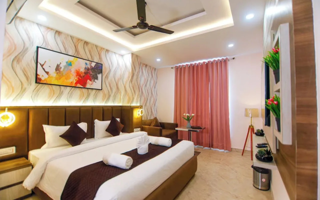 Paarth Grand