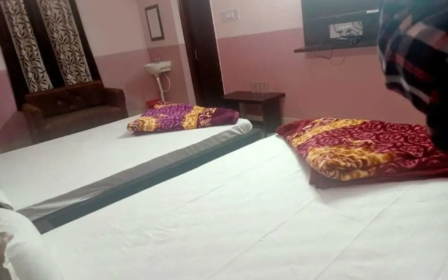 New Yatrik Hotel