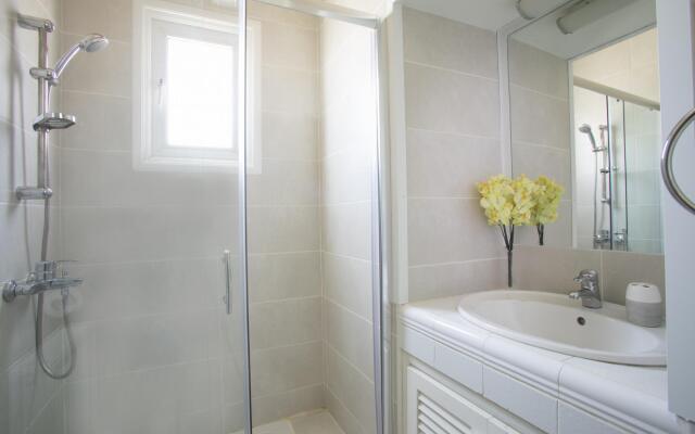 Mazeri in Protaras With 5 Bedrooms and 4 Bathrooms