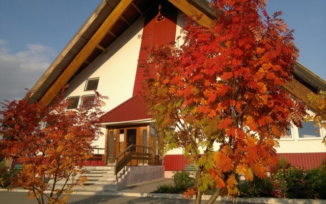 У Трех пещер