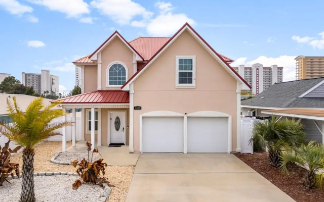 Pet Friendly Beach House - Sunset Escape