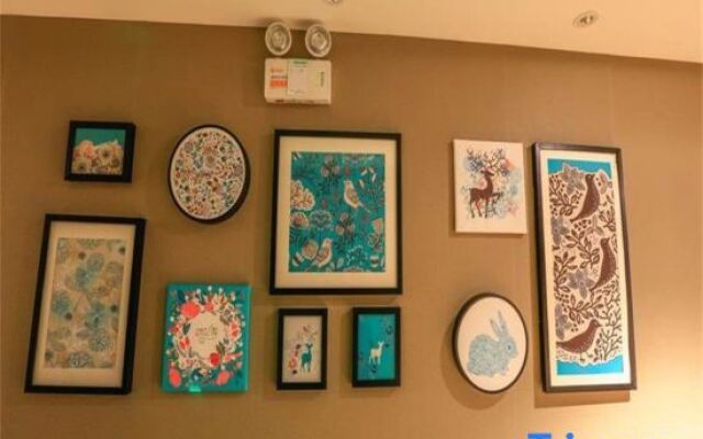 Xana Lite Heihe Russian Commodity Street Central Pedestrian Street