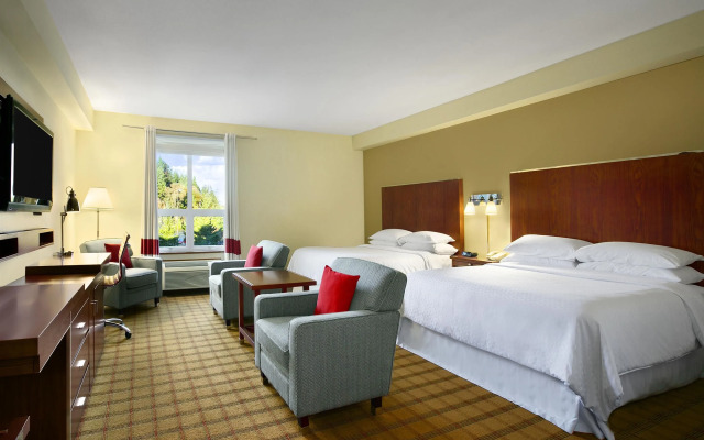 Four Points by Sheraton Victoria Gateway