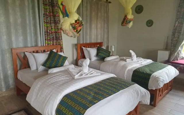 ngirisi hill silverback  lodge-bwindi