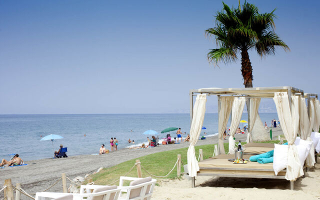 Impressive Playa Granada Golf