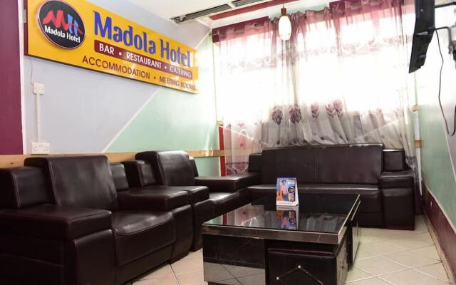 Madola Hotel