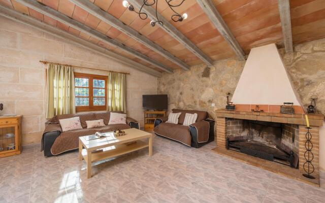 SON GUAL - Apartment with private pool in Inca. Free WiFi