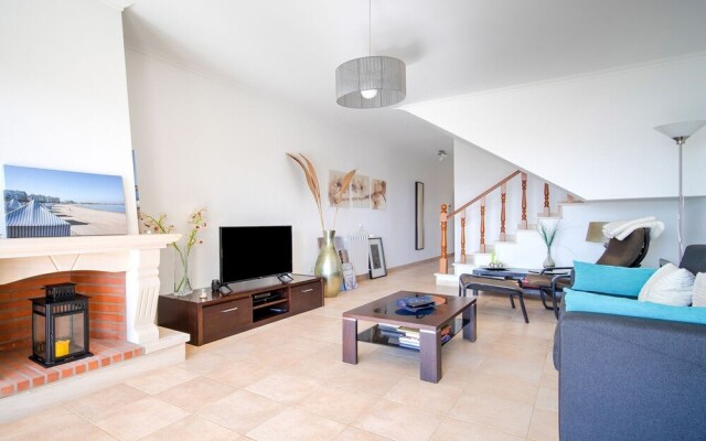 Apartment in a Luxurious Complex in the Center