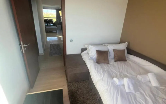 Superbe appartement, vue sur golf, piscine et Atlas
