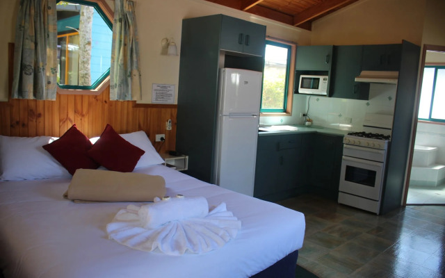 Lani's Holiday Island - Caravan Park