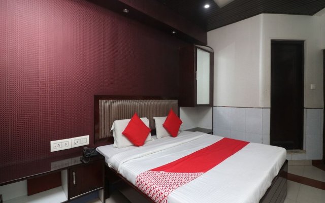 Collection O 28628 Hotel Himgiri Residency