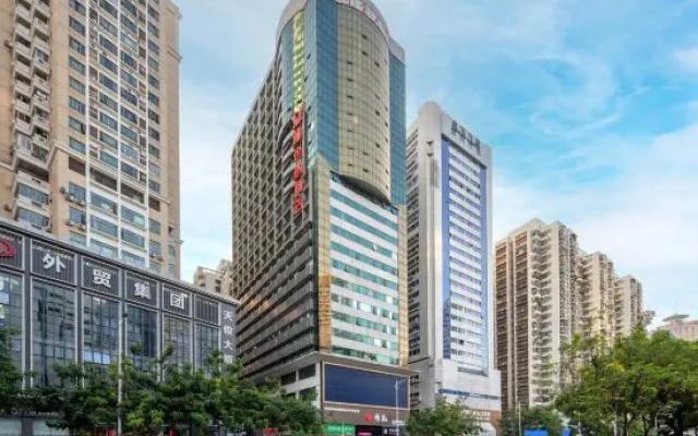 Vienna Hotel (Shenzhen Luohu Port Guomao Metro Station Branch)‌ — 3-star hotel in Shenzhen