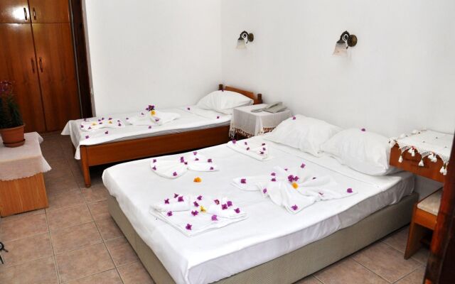 Gloria Tibi Jarra Hotel