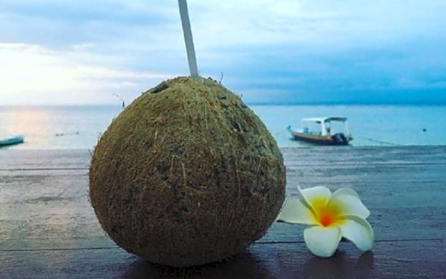 Yogi Beach Bungalow & Restaurant Lembongan