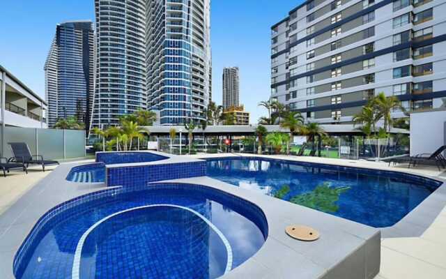 Heart of Surfers Paradise, 2BR Apt