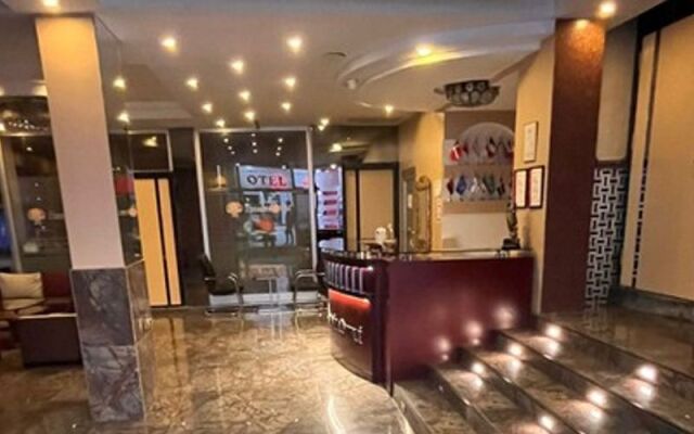 Adana Akdeniz Otel