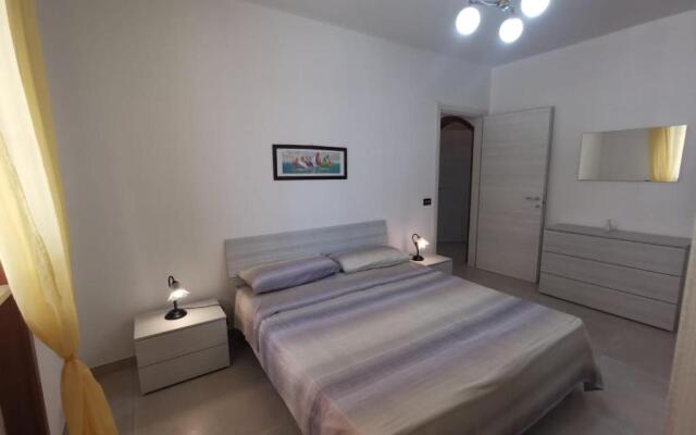 Villetta a piano rialzato a 300 mt dal mare