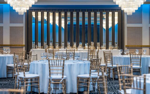 Carriage House Hotel & Conference Centre