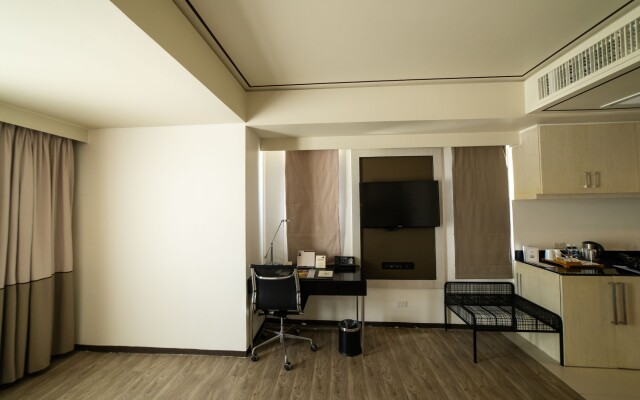 Seda Centrio - Newly Renovated