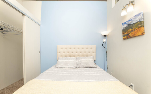 Downtown Denver 2BR Apartment | Open Plan