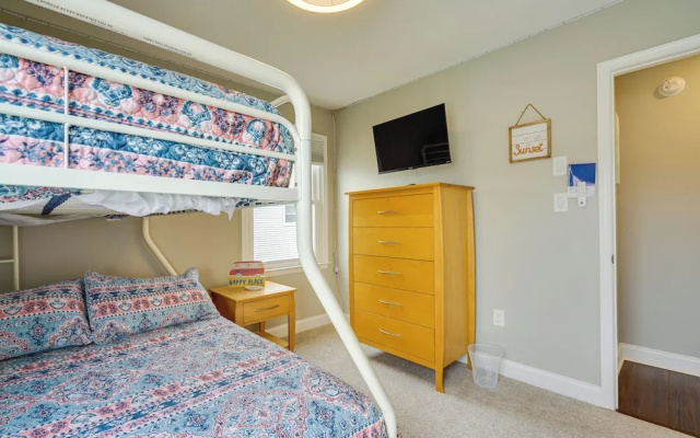 Brigantine Getaway: Walk to the Beach!