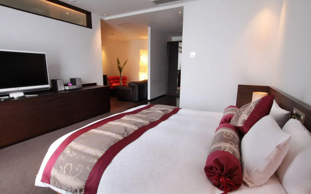 Kizashi The Suite