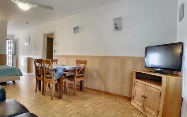 Appartement Saintes-Maries-de-la-Mer, 2 pièces, 6 personnes - FR-1-475-23