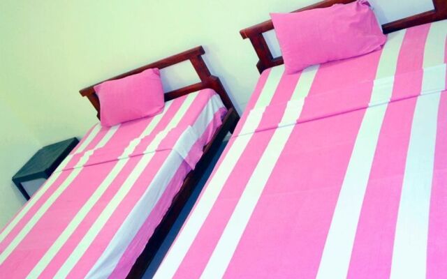 Thampa Tourist Hotel in Vavuniya