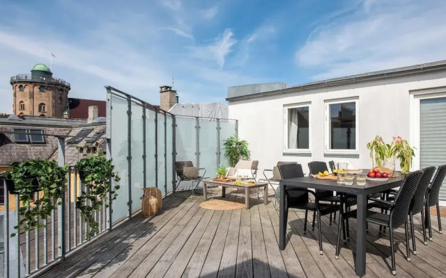 Sanders Leaves - 2bdr Apt With Shared Roof Terrace