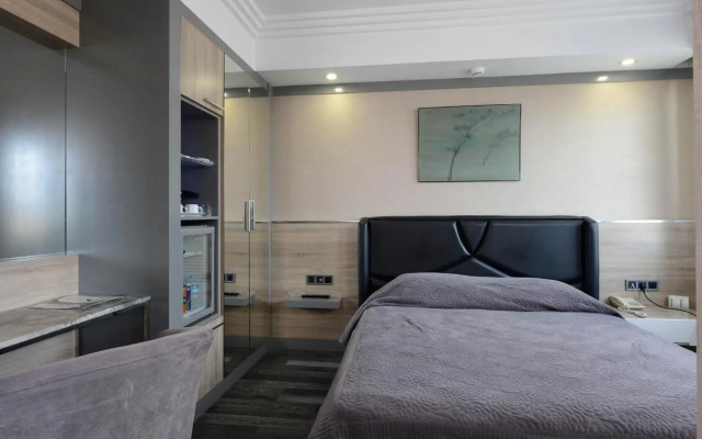 Marla Hotel