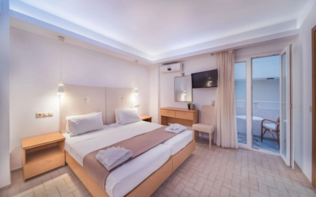 Soleil Apartments  Studios