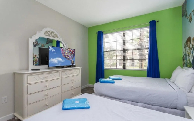 Spacious Home Near Disney Parks