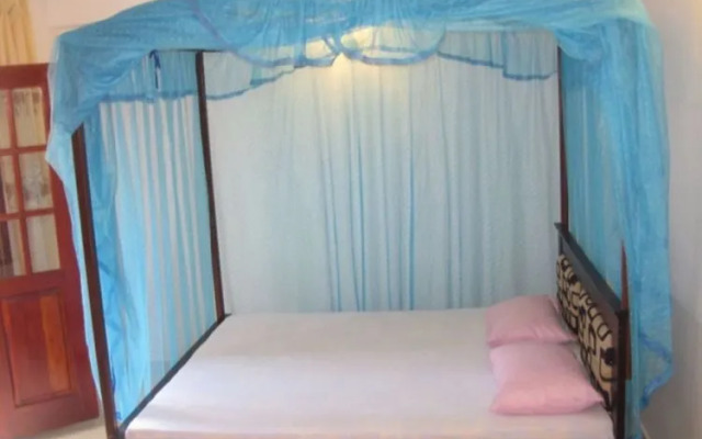 Unawatuna Beach Bunglow