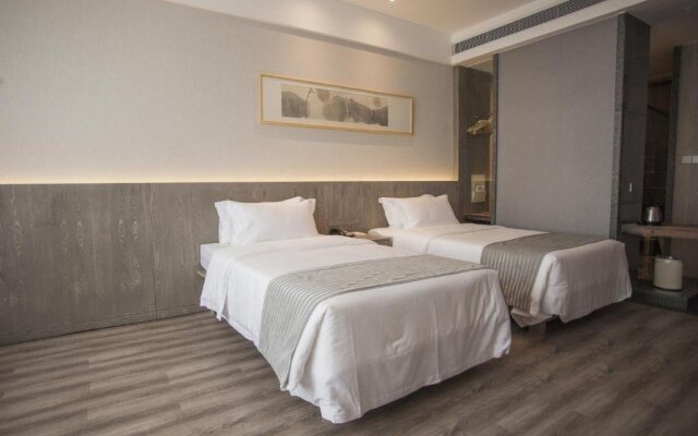 Atour Hotel Lotus Ankang