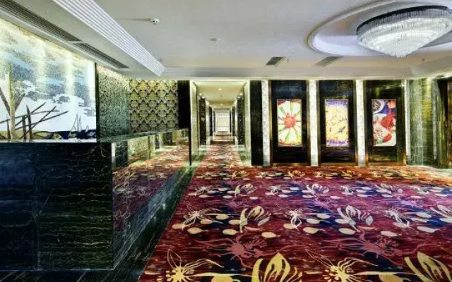 Count Diamond Hotel