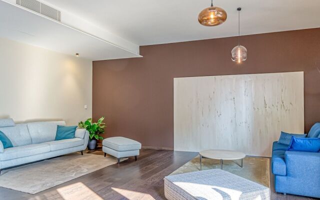 Icon H 305 Suite Micro-living