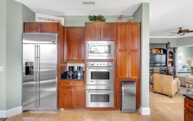 Indigo West 2103 Penthouse