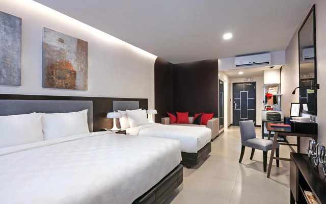 Summit Hotel Magnolia