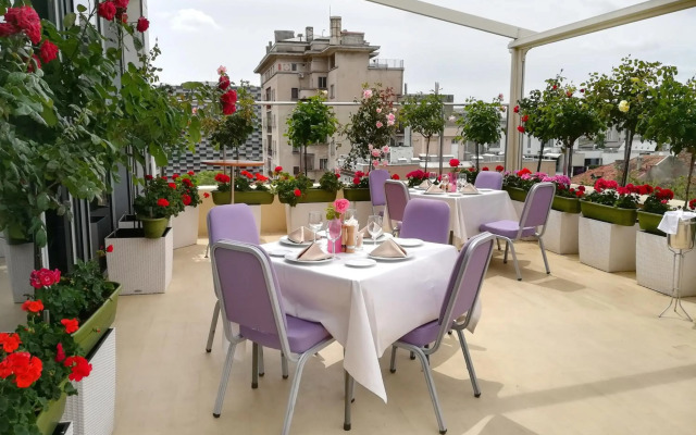 Marshal Garden Hotel