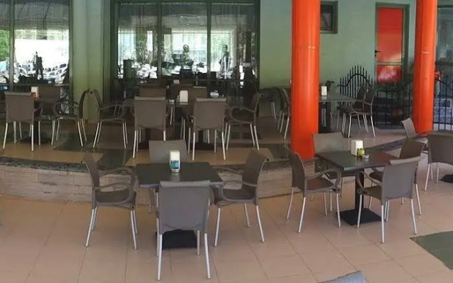 MPM Kalina Garden Hotel