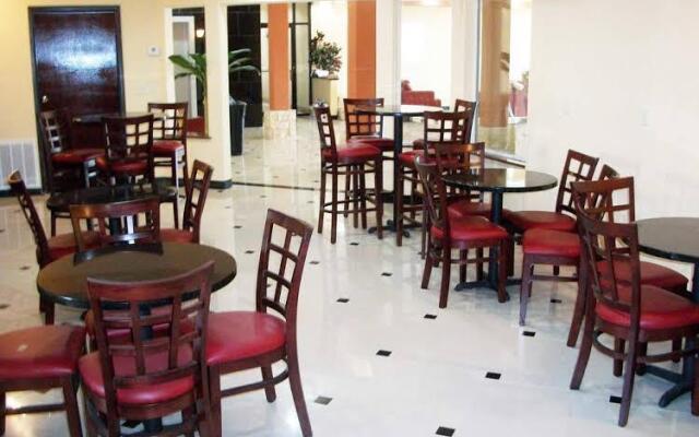 Robinson Inn and Suites