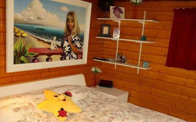 Xaviera Hollanders ''Happy House Bed & Breakfast''